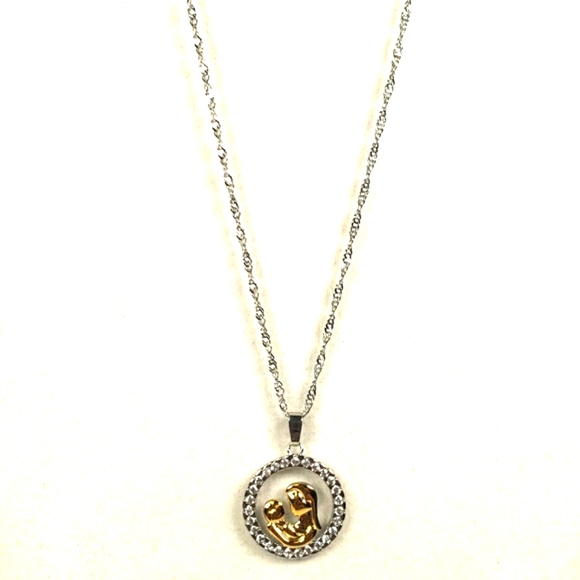Round Cubic Zirconia Thanksgiving Mother Holding Child Gold Silver Tone Pendant - Picture 1 of 9